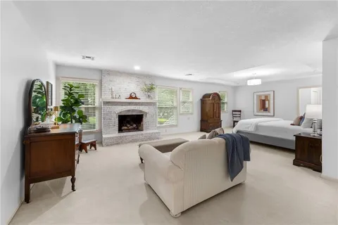 $649,500 | 11920 Windsor Drive, Leawood, KS 66209