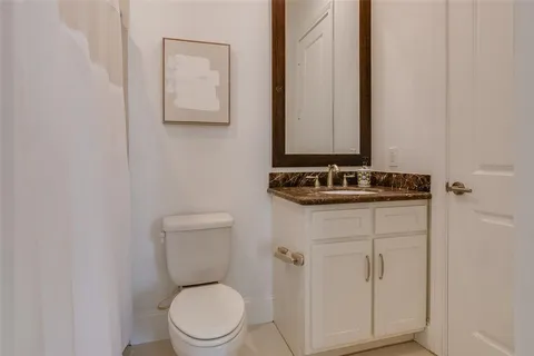a bathroom with a toilet