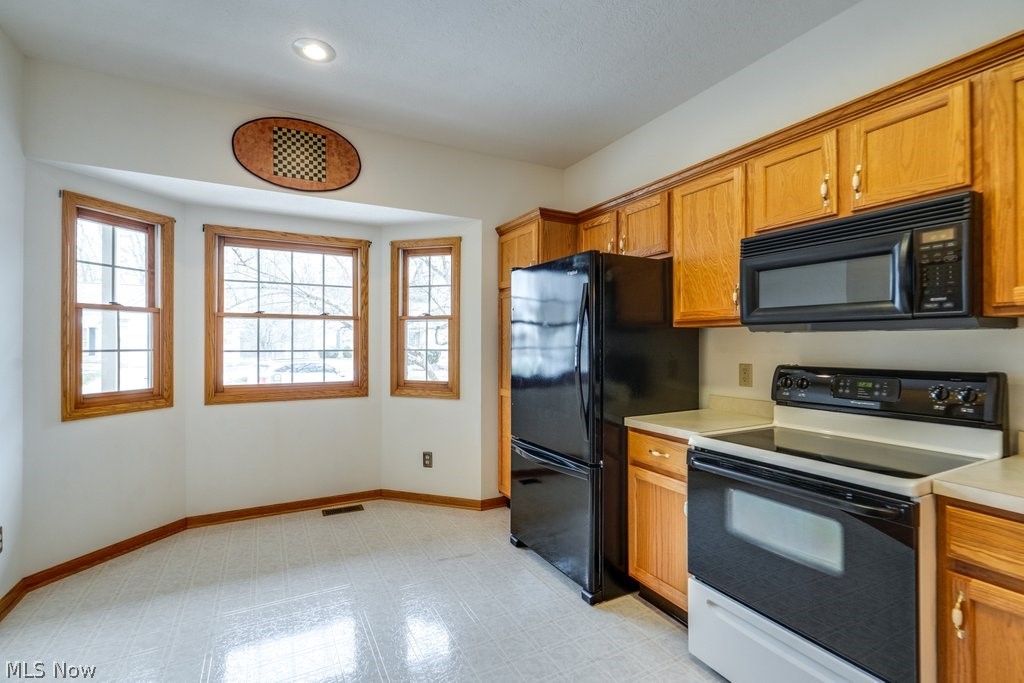1235 Spring Ridge Circle Alliance, OH 44601 - Photo 15 of 50 Gallery Image 15