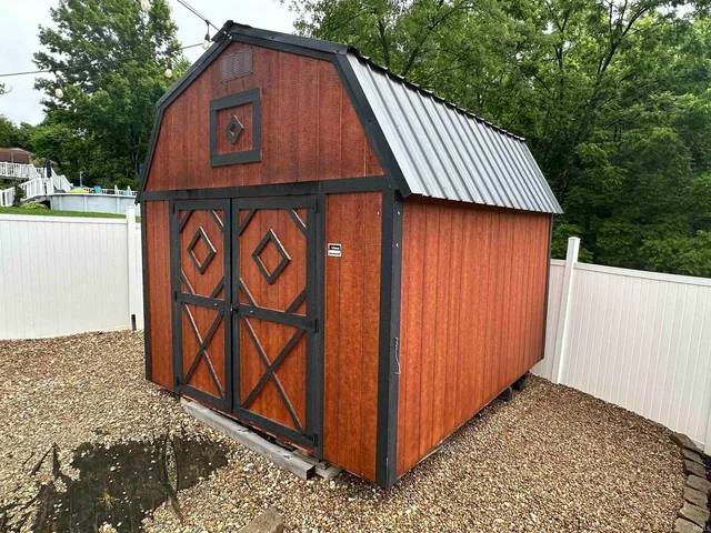 $549,900 | 638 North Pike Road, Springville, IN 47462