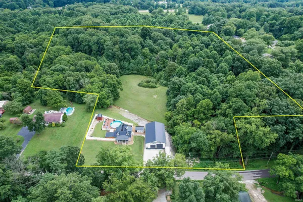 $525,000 | 638 North Pike Road, Springville, IN 47462