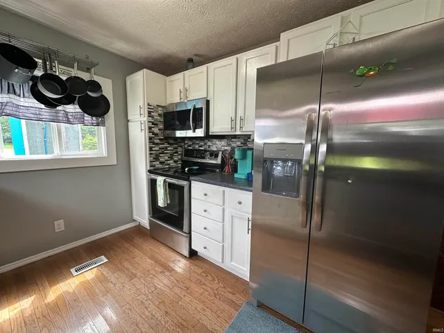 $549,900 | 638 North Pike Road, Springville, IN 47462