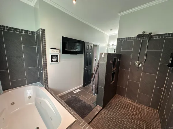 $525,000 | 638 North Pike Road, Springville, IN 47462