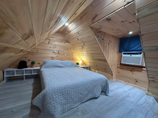 $549,900 | 638 North Pike Road, Springville, IN 47462