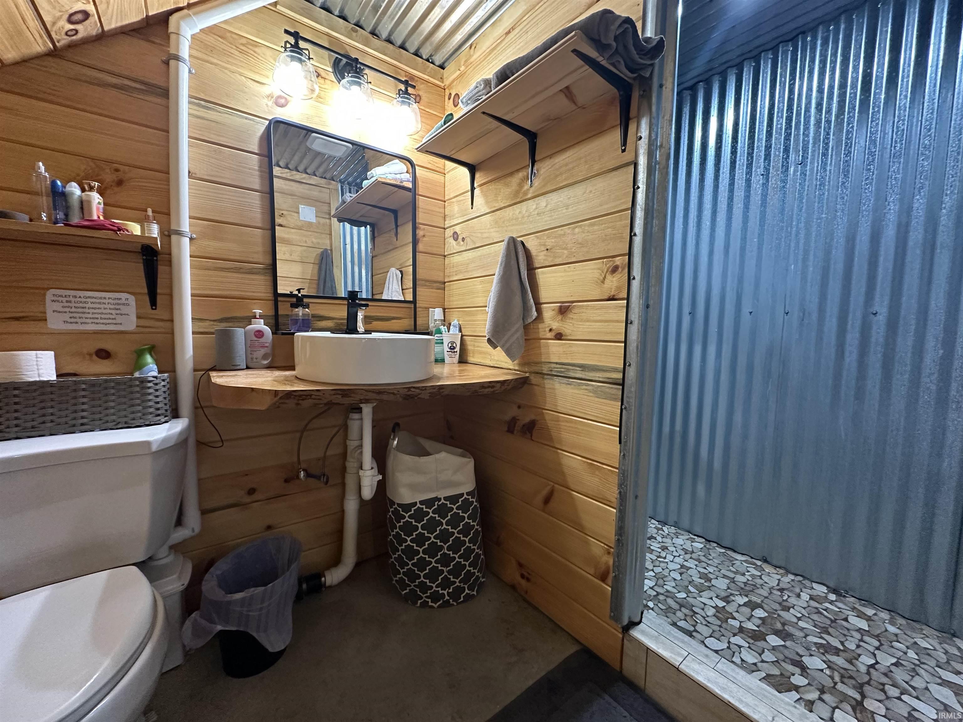 638 North Pike Road Springville, IN 47462 - Photo 8 of 36