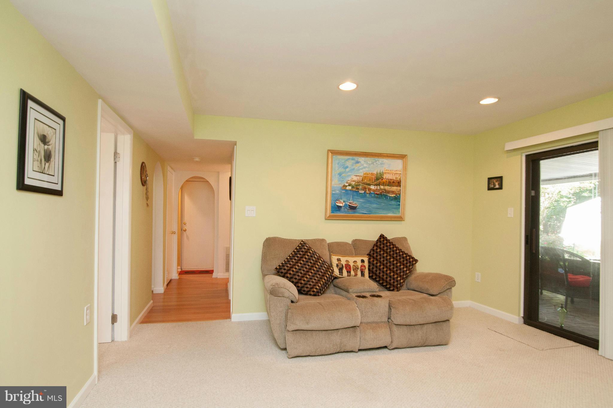 12317 Pueblo Road Gaithersburg, MD 20878 - Photo 18 of 30 Family Room