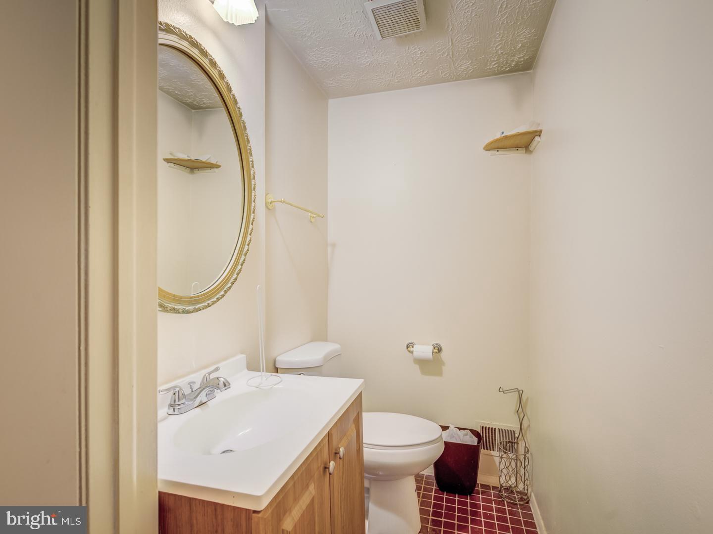 8607 Tupelo Avenue Laurel, MD 20708 - Photo 8 of 58 Gallery Image 8