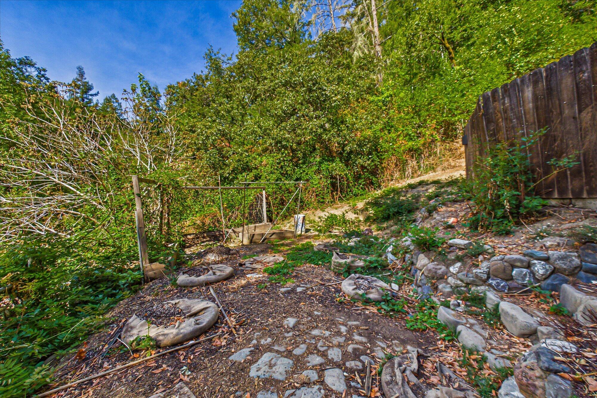 1654 Orchard Road Redway, CA 95560 - Photo 51 of 60 Gallery Image 51