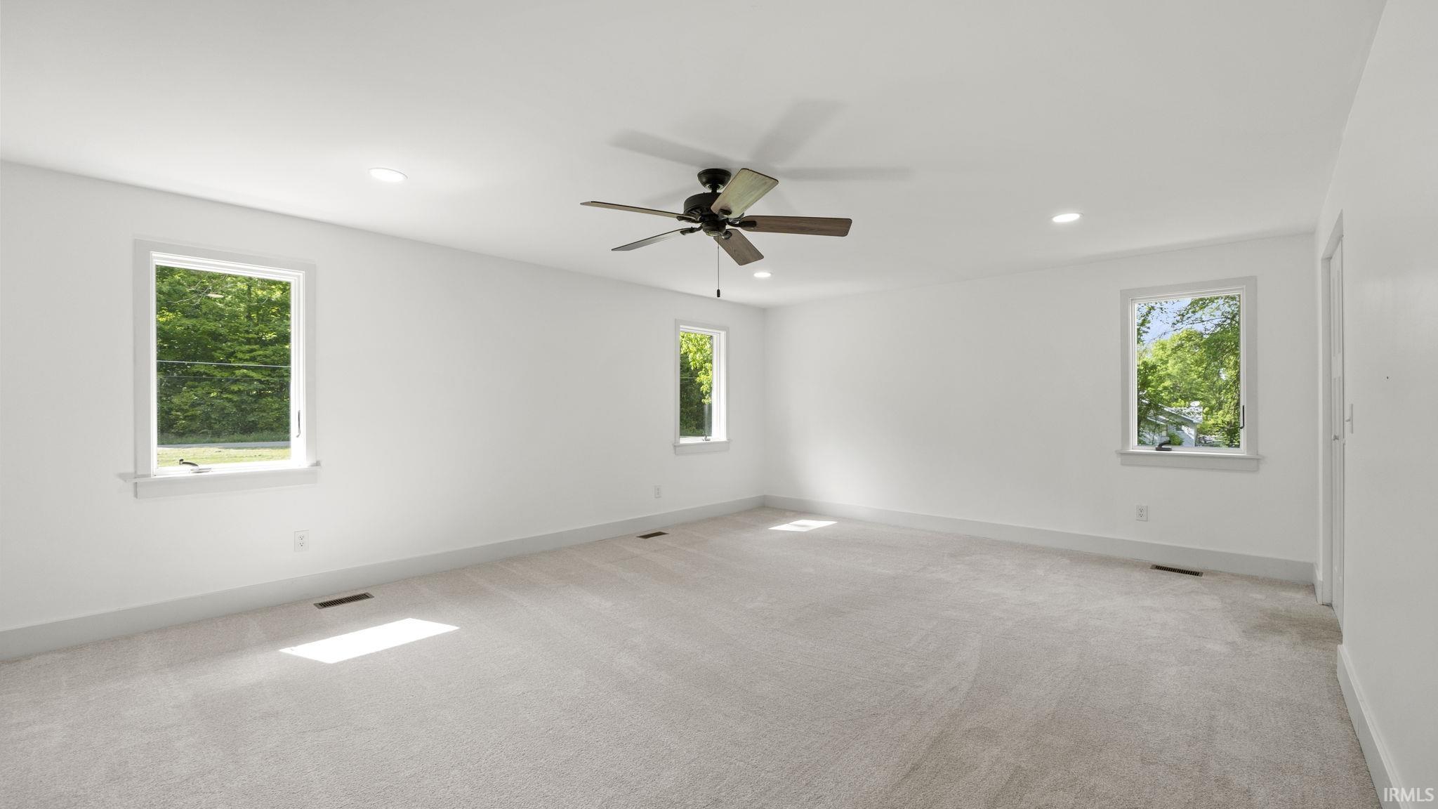 10213 Aboite Road Roanoke, IN 46783 - Photo 12 of 36 Gallery Image 12