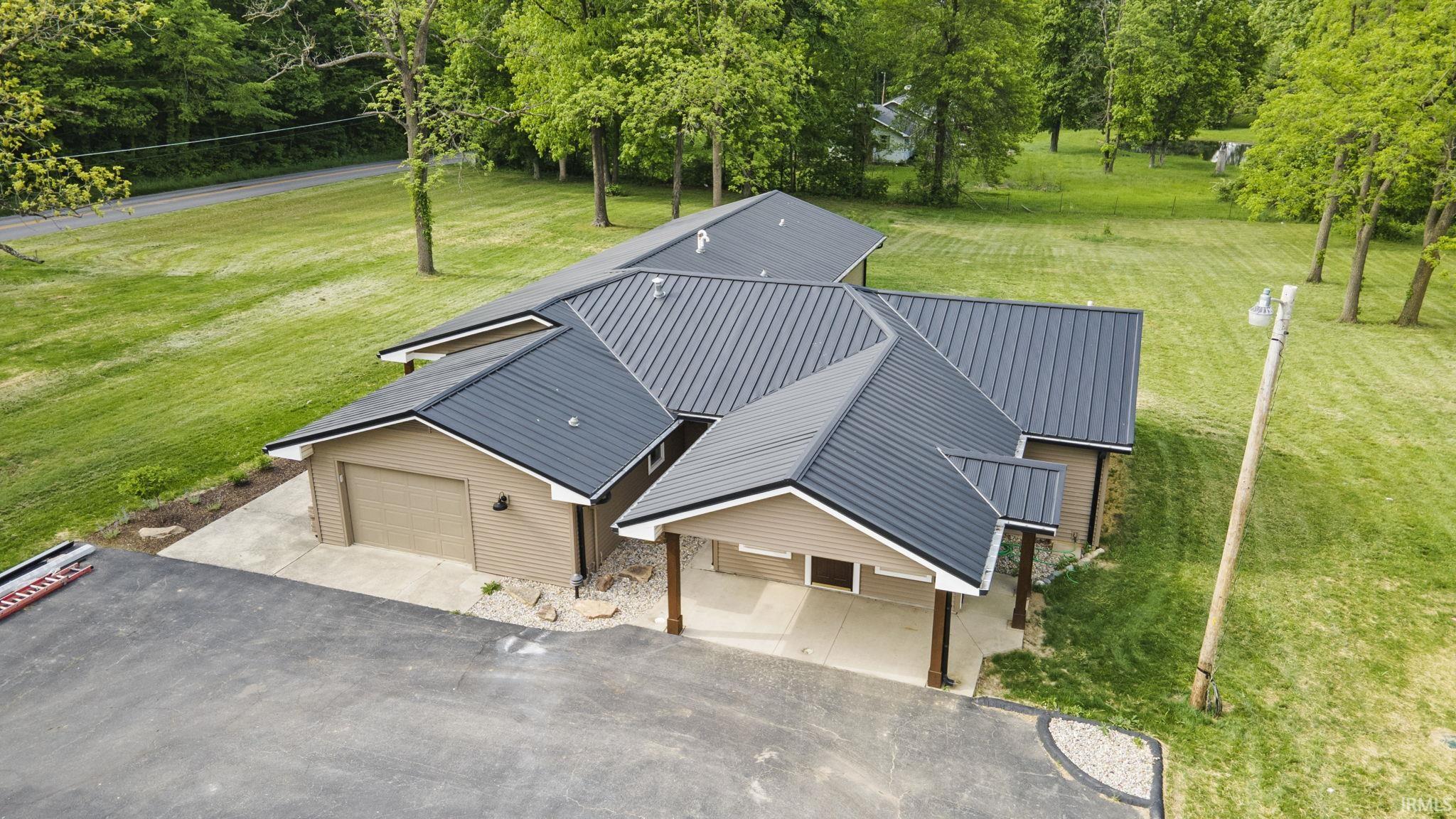 10213 Aboite Road Roanoke, IN 46783 - Photo 27 of 36 Gallery Image 27