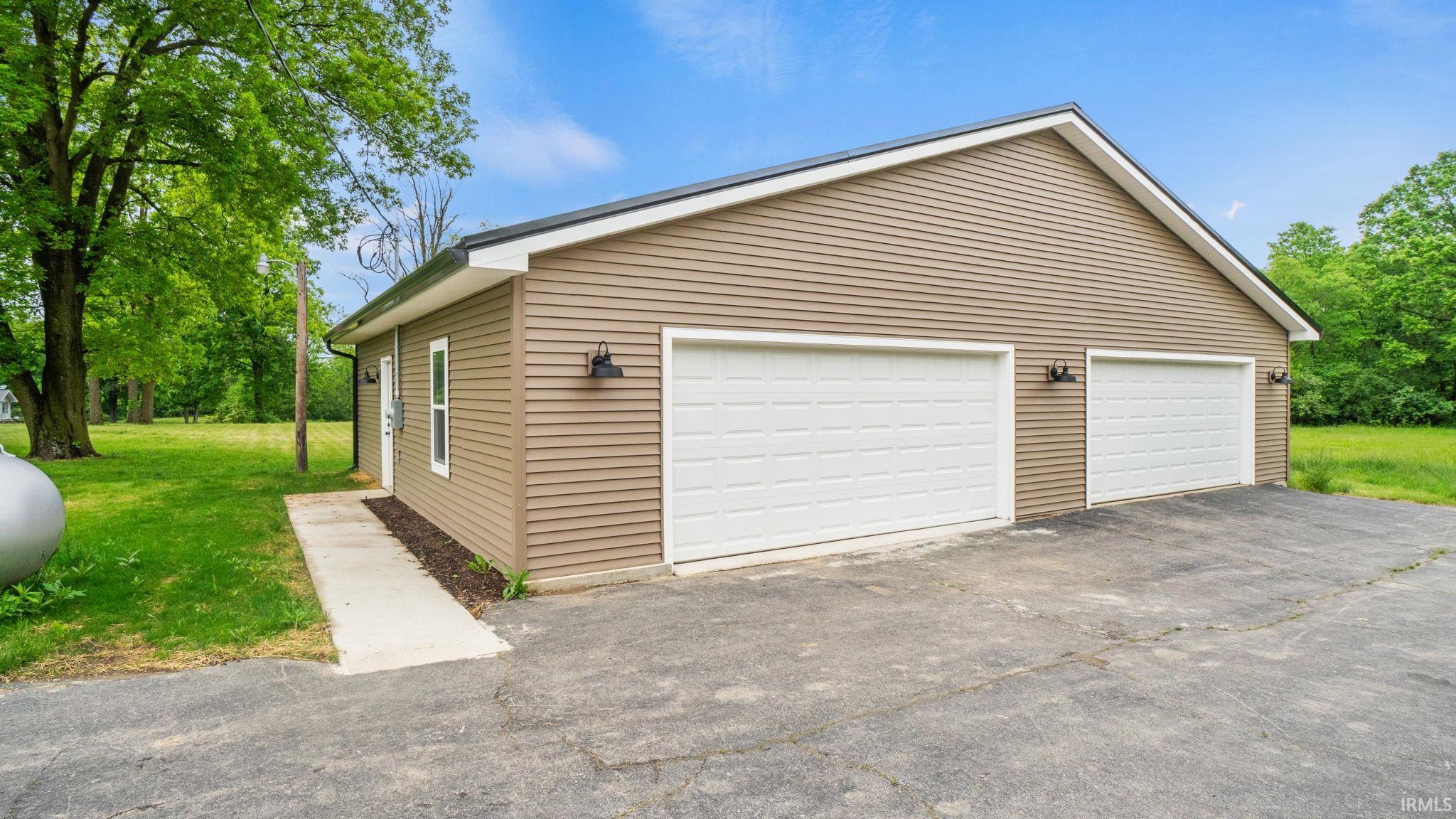 10213 Aboite Road Roanoke, IN 46783 - Photo 36 of 36 Gallery Image 36