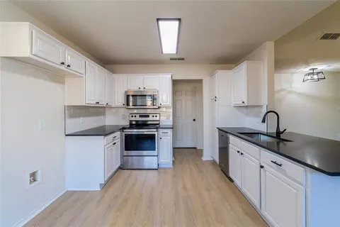 $288,000 | 5005 Button Willow Drive, Fort Worth, TX 76123