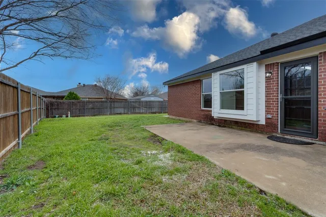 $288,000 | 5005 Button Willow Drive, Fort Worth, TX 76123