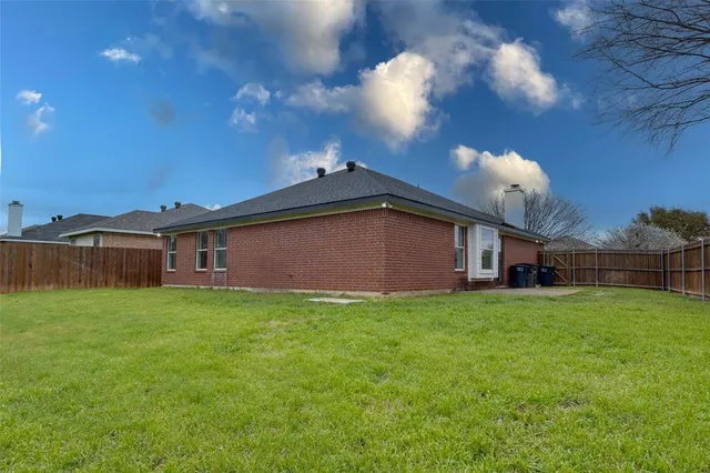 $288,000 | 5005 Button Willow Drive, Fort Worth, TX 76123