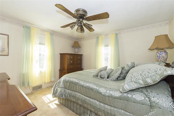 19 Regis Road Arlington, MA 02474 - Photo 15 of 26 Gallery Image 15