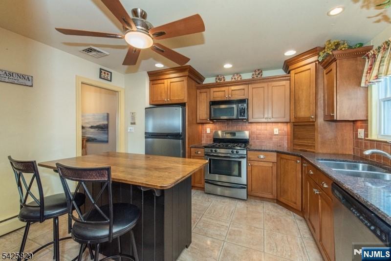 12 Henry Street Roxbury Township, NJ 07876 - Photo 12 of 39