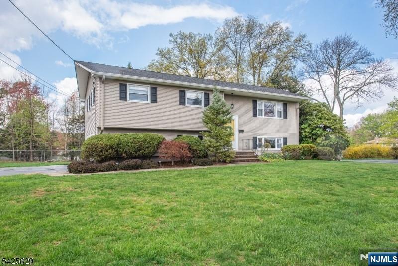 12 Henry Street Roxbury Township, NJ 07876 - Photo 34 of 39