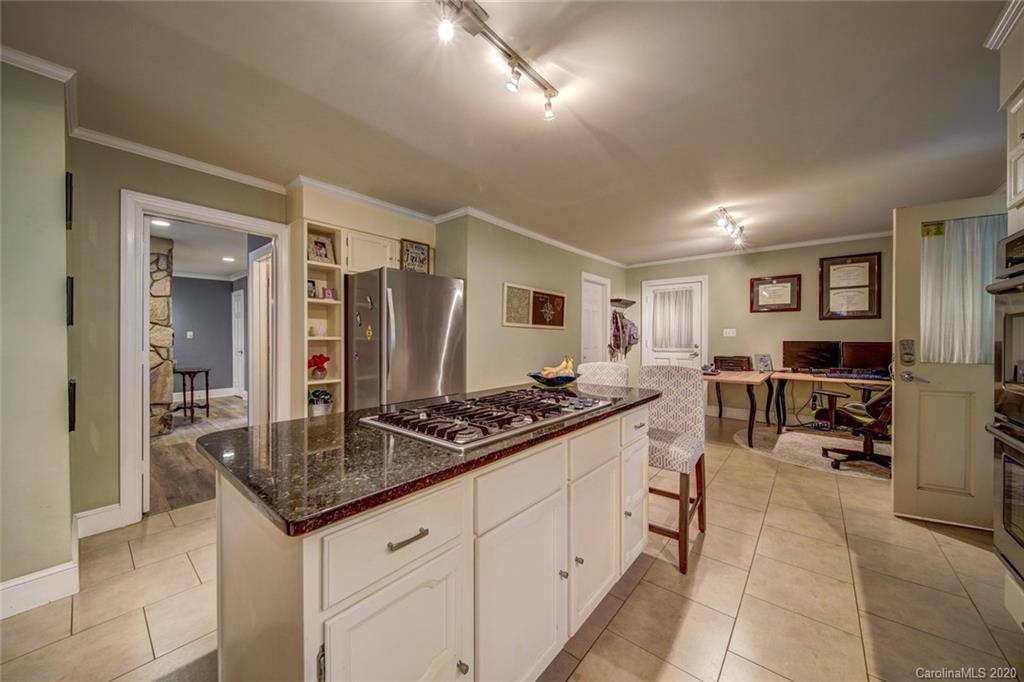 6209 Dovefield Road Charlotte, NC 28277 - Photo 22 of 44 Gallery Image 22