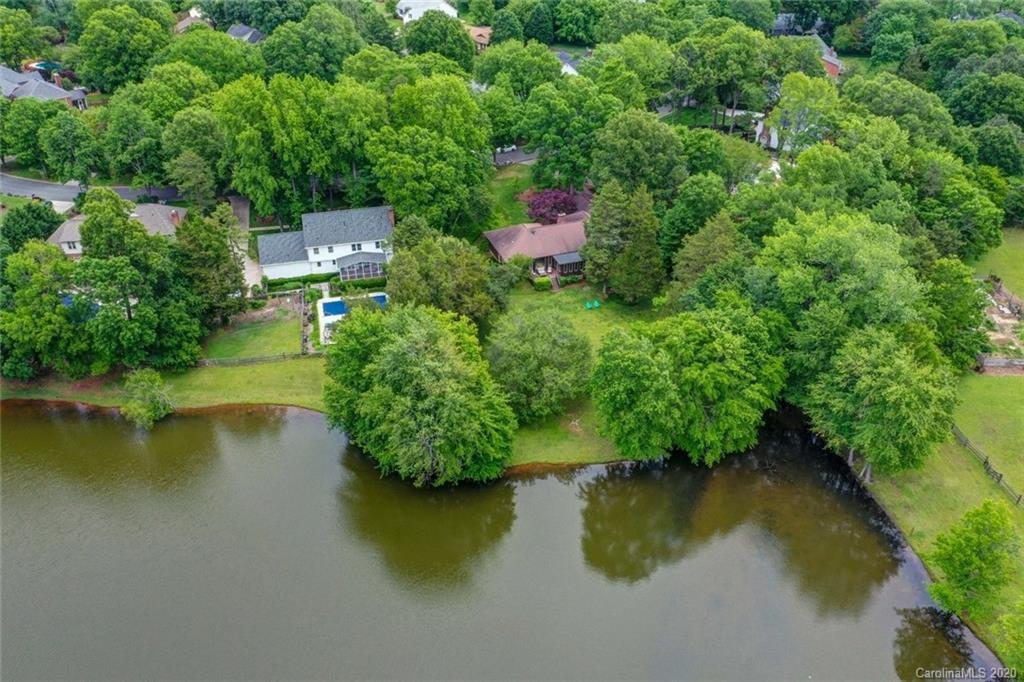 6209 Dovefield Road Charlotte, NC 28277 - Photo 8 of 44 Gallery Image 8