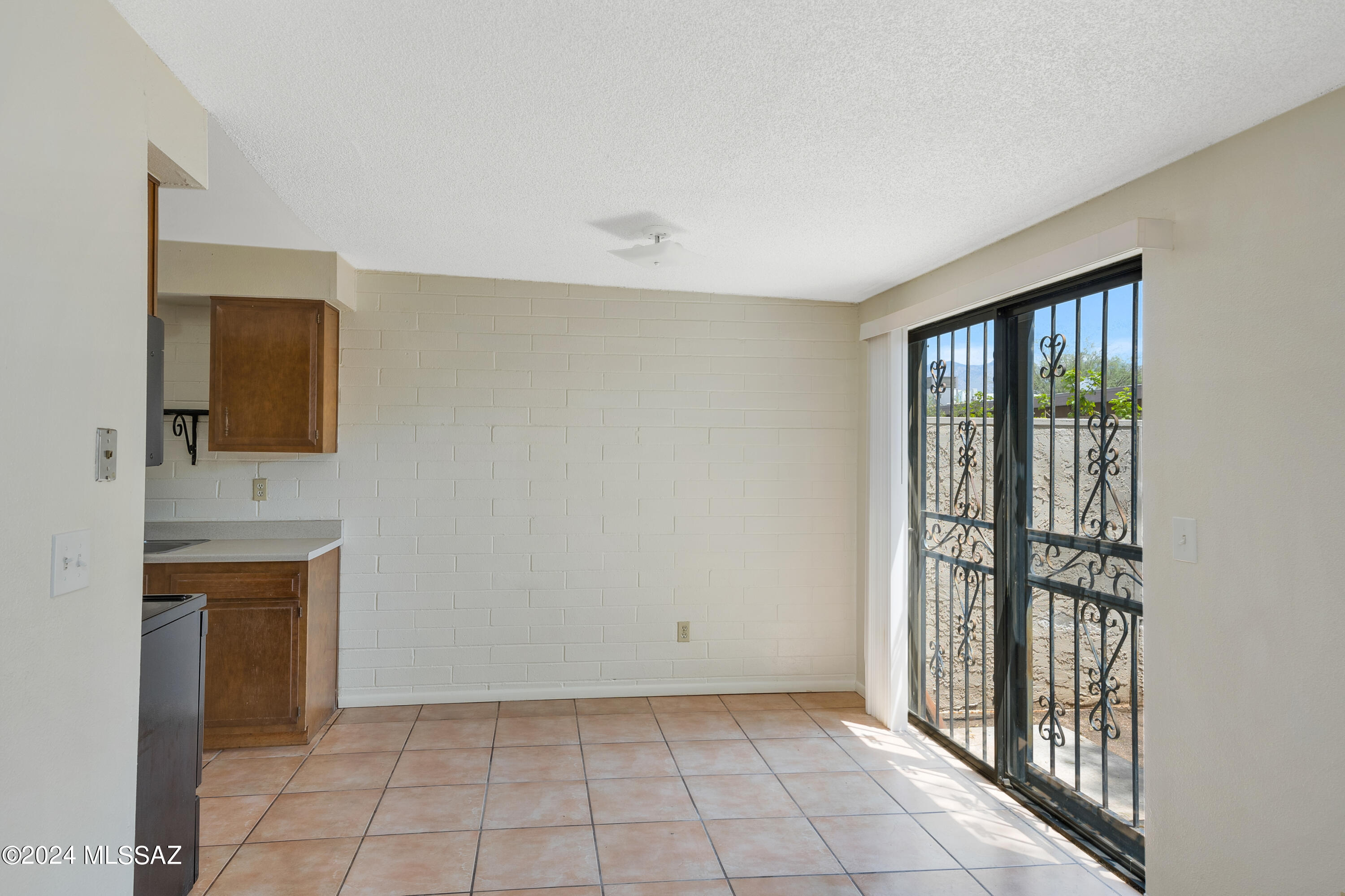 1421 East Fort Lowell Road Tucson, AZ 85719 - Photo 11 of 20 Gallery Image 11