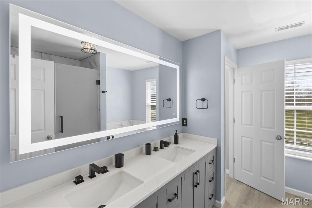 248 Harmony Ridge Drive Belleville, IL 62220 - Photo 2 of 52