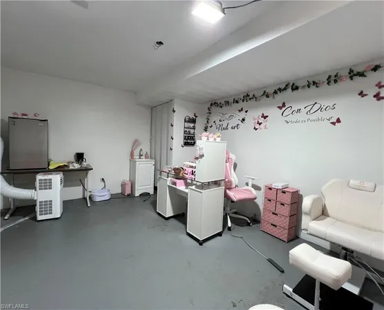 $3,350 | 3767 Golden Gate Boulevard East, Naples, FL 34120