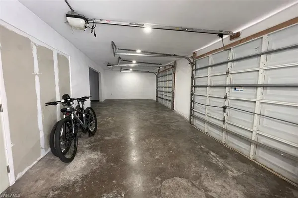 $3,350 | 3767 Golden Gate Boulevard East, Naples, FL 34120