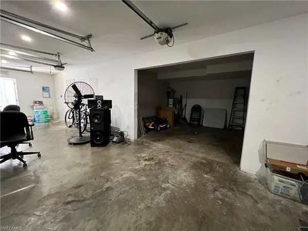 $3,350 | 3767 Golden Gate Boulevard East, Naples, FL 34120