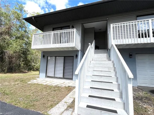 $3,350 | 3767 Golden Gate Boulevard East, Naples, FL 34120