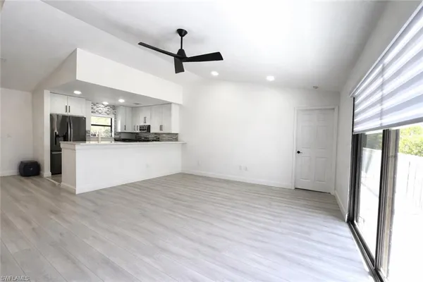 $3,350 | 3767 Golden Gate Boulevard East, Naples, FL 34120