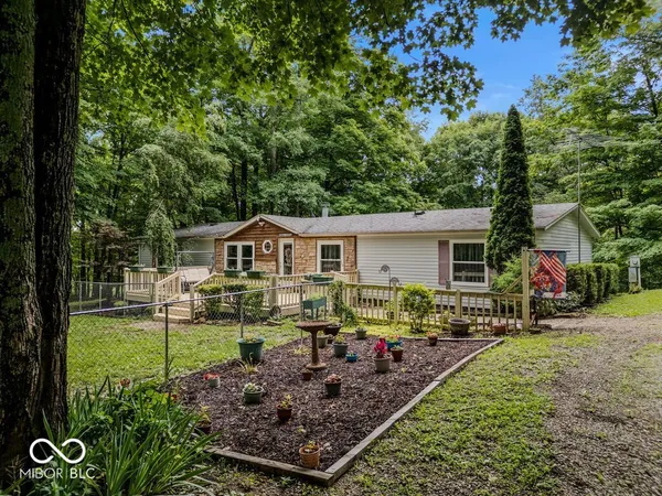 $299,900 | 13333 Bellsville Pike, Columbus, IN 47201