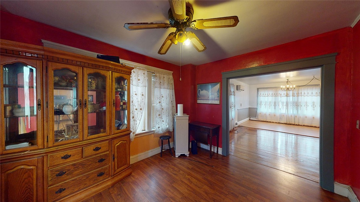 18 Harding Avenue Cranston, RI 02905 - Photo 11 of 32
