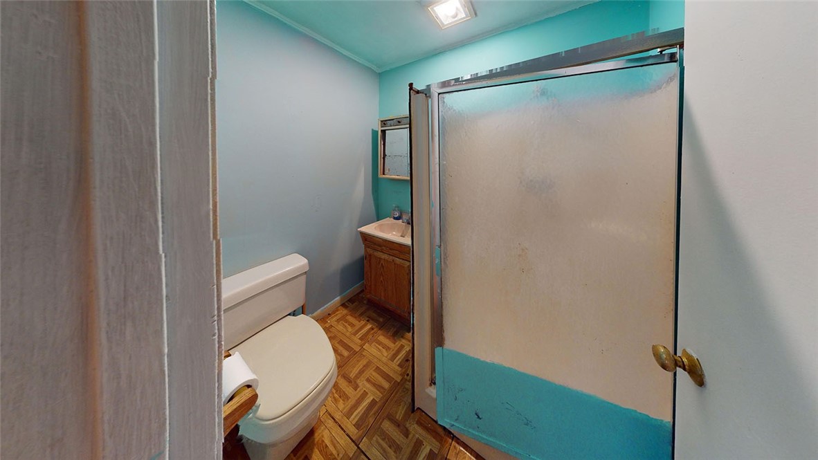 18 Harding Avenue Cranston, RI 02905 - Photo 17 of 32