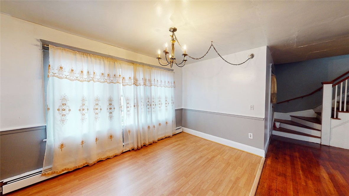 18 Harding Avenue Cranston, RI 02905 - Photo 3 of 32
