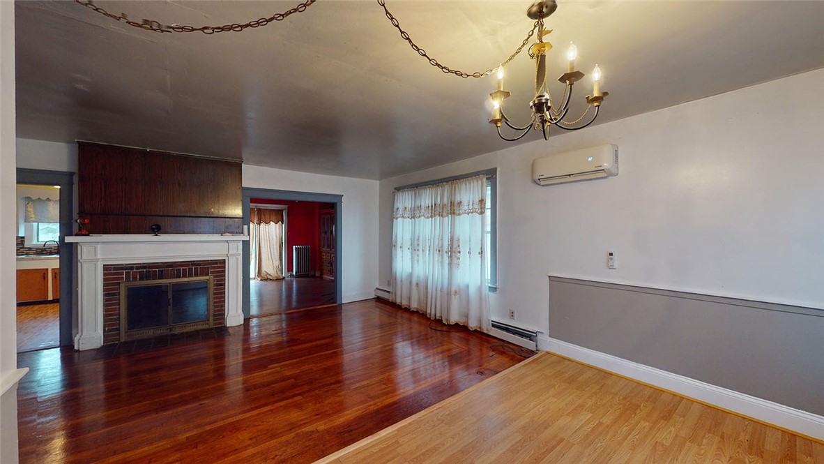 18 Harding Avenue Cranston, RI 02905 - Photo 6 of 32