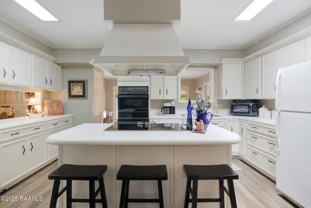 $425,000 | 2312 West St Mary Boulevard, Lafayette, LA 70506