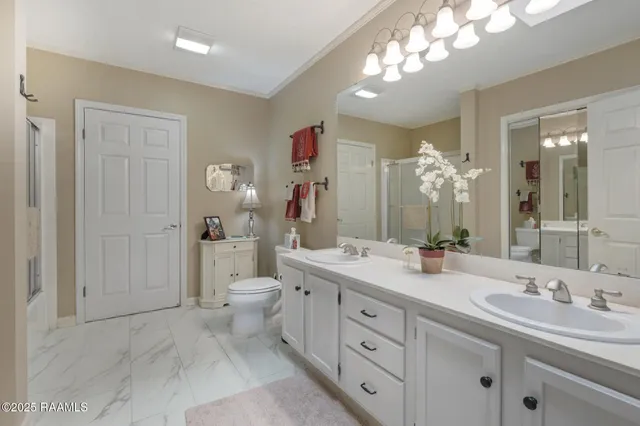 $425,000 | 2312 West St Mary Boulevard, Lafayette, LA 70506