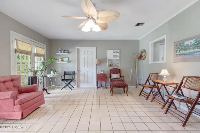 $425,000 | 2312 West St Mary Boulevard, Lafayette, LA 70506