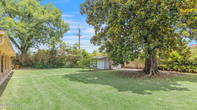 $425,000 | 2312 West St Mary Boulevard, Lafayette, LA 70506