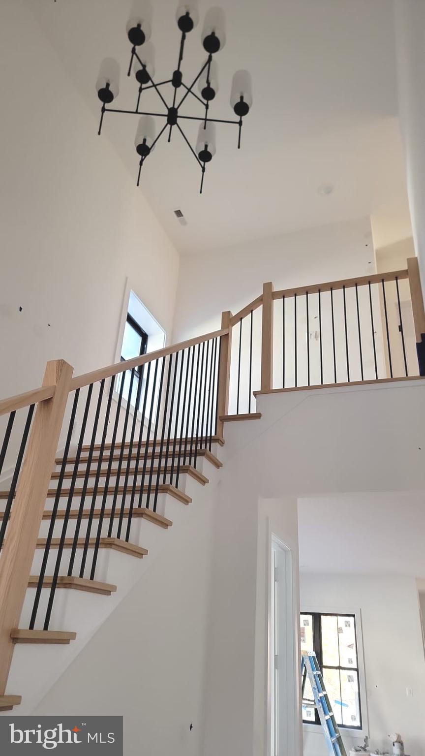 6610 Barrett Road Falls Church, VA 22042 - Photo 9 of 14 Gallery Image 9