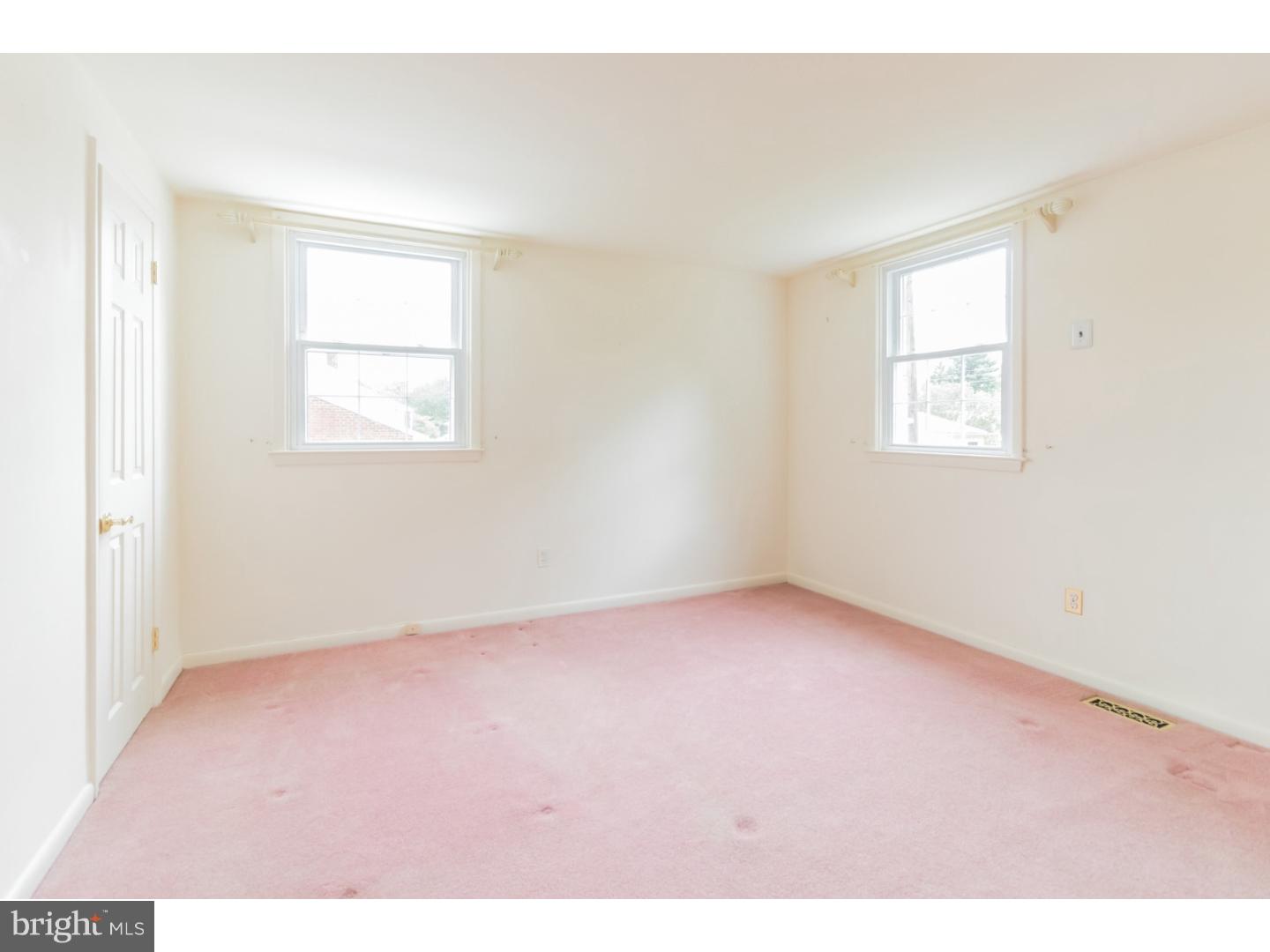 4702 Argyle Road Brookhaven, PA 19015 - Photo 11 of 23 Bedroom - Main