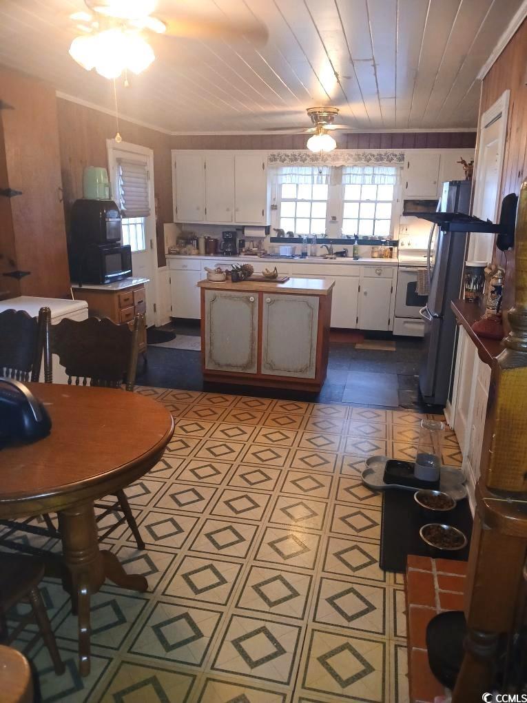 1025 Hunter Avenue North Myrtle Beach, SC 29582 - Photo 2 of 6