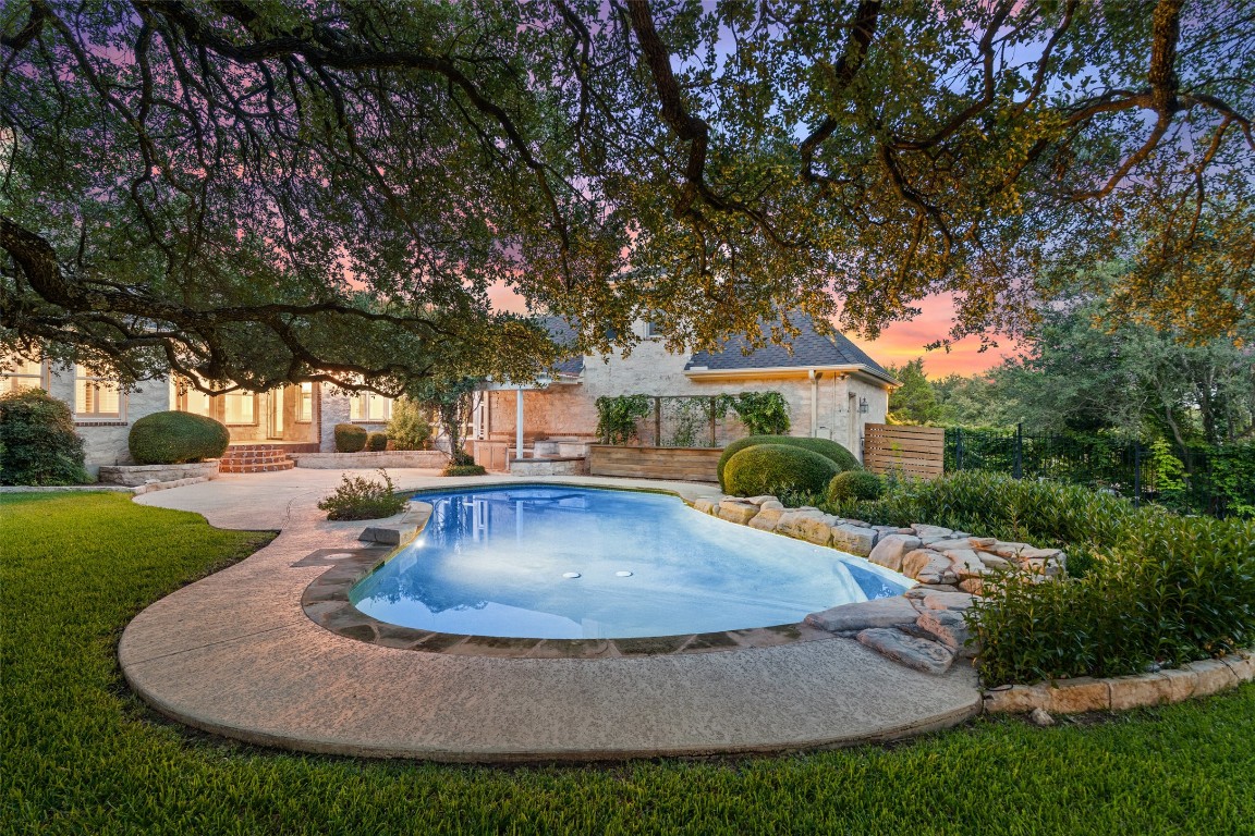 127 Roberts Circle Georgetown, TX 78633 - Photo 30 of 35 a view of a house with backyard porch and sitting area