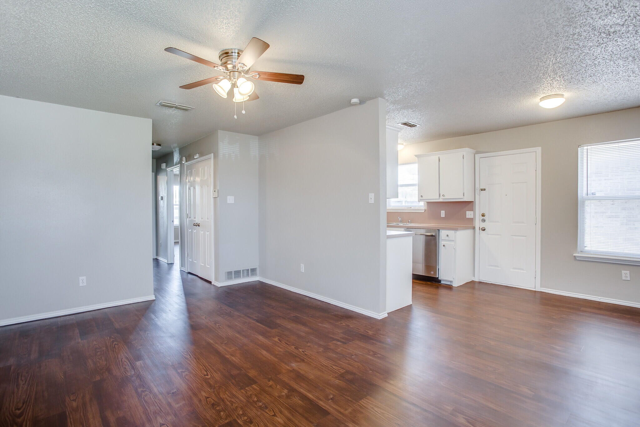 6312 21st Street Lubbock, TX 79407 - Photo 4 of 10 04