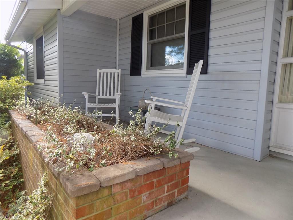 3413 Pine Valley Road High Point, NC 27265 - Photo 5 of 26 Front Porch