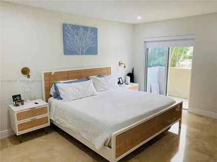 $675,000 | 6815 Edgewater Drive, Unit 105, Coral Gables, FL 33133