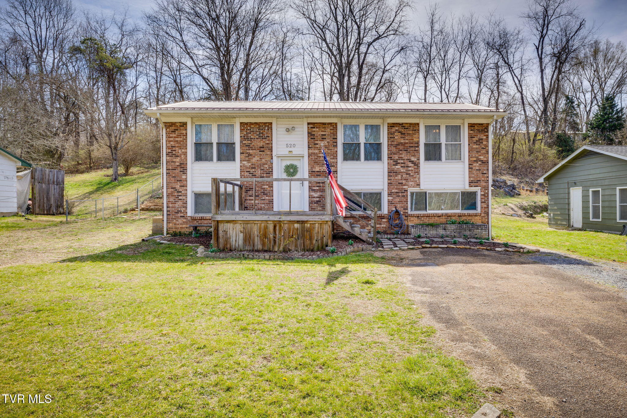 520 Silver Grove Road Bluff City, TN 37618 - Photo 1 of 30 001