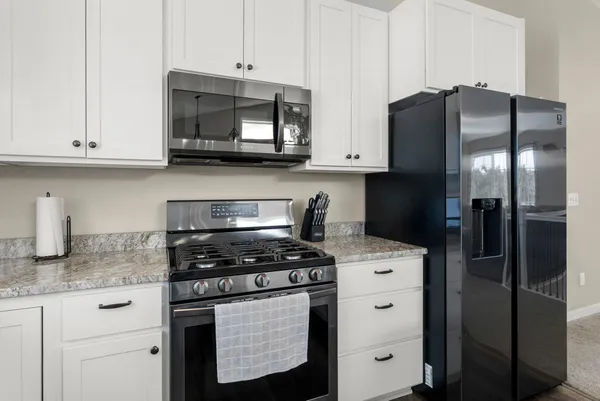 $399,900 | 1325 Carriage Hill Drive, Hinckley, MN 55037