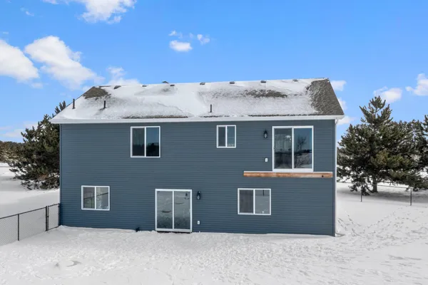 $399,900 | 1325 Carriage Hill Drive, Hinckley, MN 55037