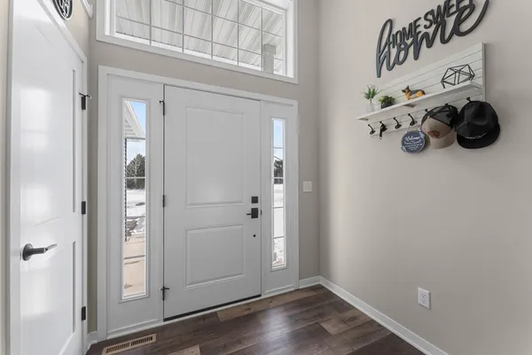 $399,900 | 1325 Carriage Hill Drive, Hinckley, MN 55037